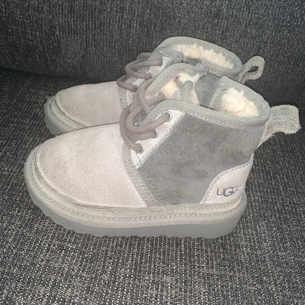 Gray Toddler UGG boots Neumel size 7